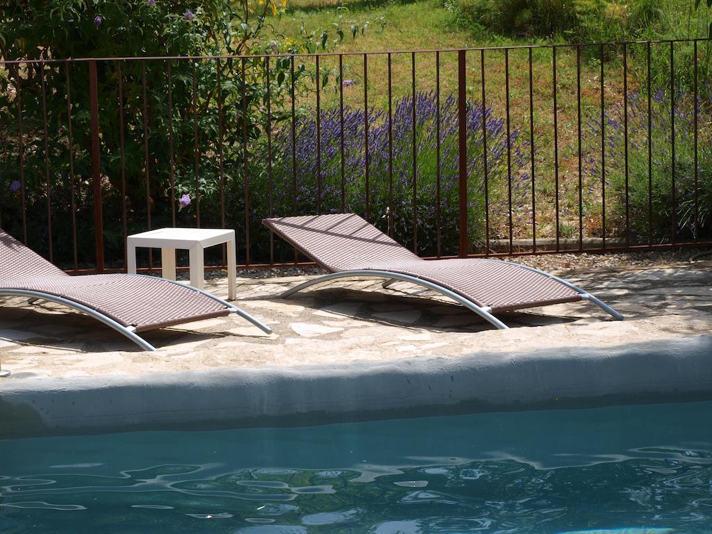 Jardin D'Antan Bed & Breakfast Ansouis Exterior photo