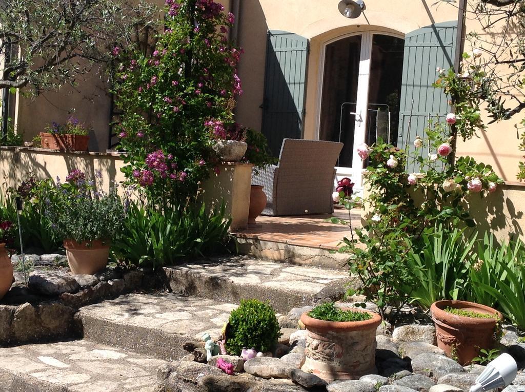 Jardin D'Antan Bed & Breakfast Ansouis Exterior photo
